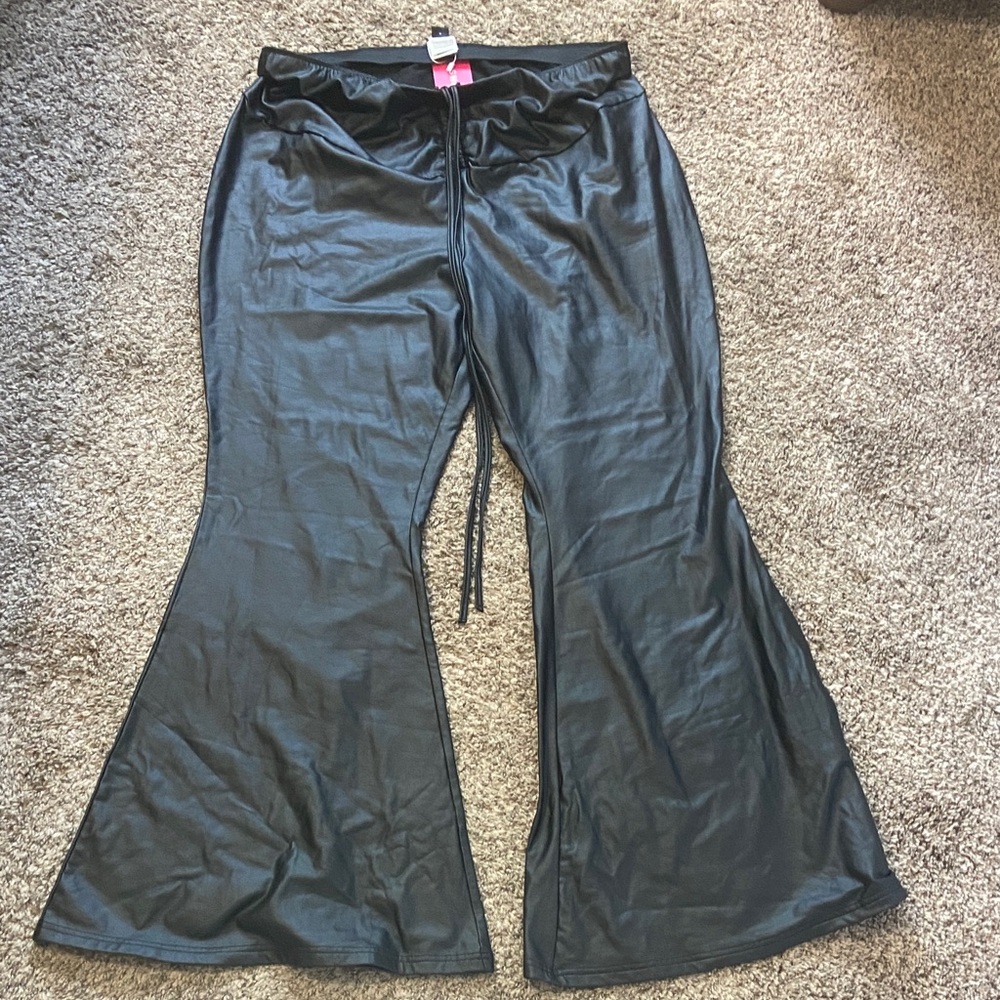 🎃 SHEIN Black Curve 3XL Faux Leather Pants
